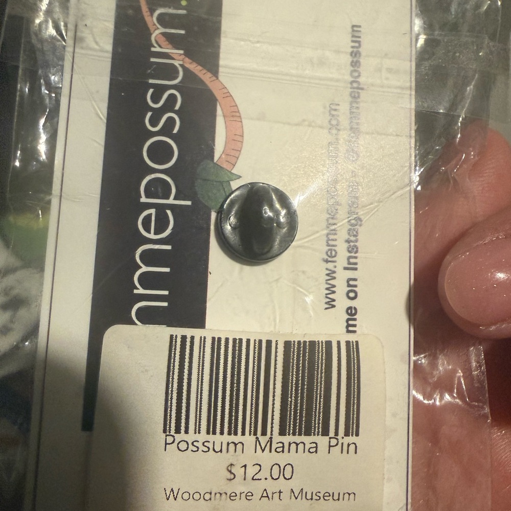 Femmepossum Opposseum Enamel Pin - Gray - Picture 4 of 5